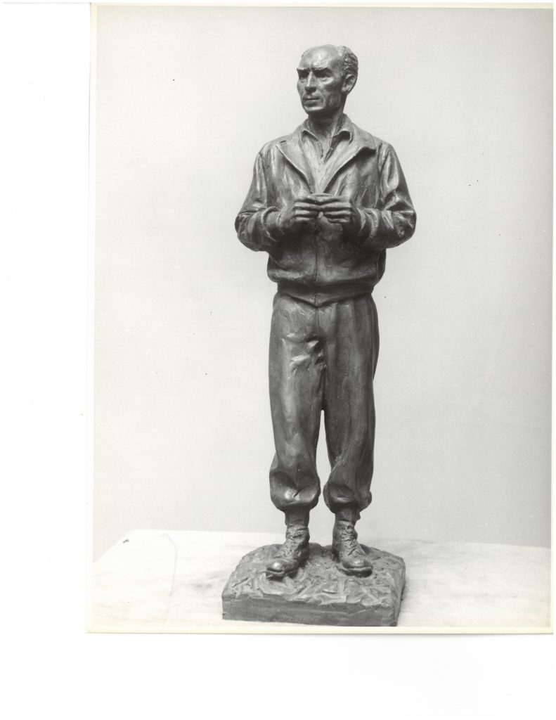 Ernie Pyle sculpted by Max Kalish